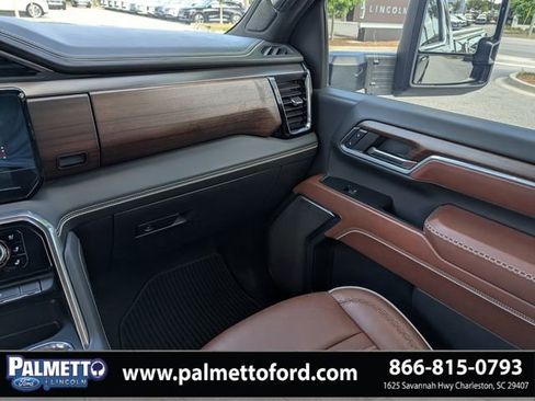 Used 2024 GMC Sierra 2500 Denali Ultimate AWD/4WD image 17