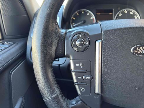 Used 2011 Land Rover Range Rover Sport HSE AWD/4WD image 20