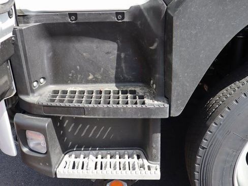 New 2024 Chevrolet Low Cab Forward 6500XD image 14