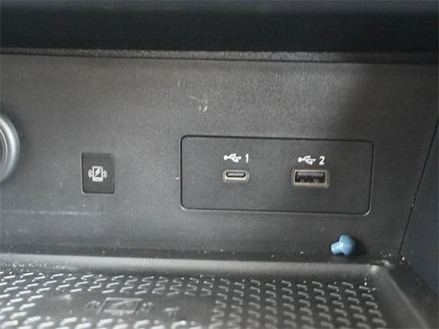 Used 2023 Nissan Pathfinder SL image 24