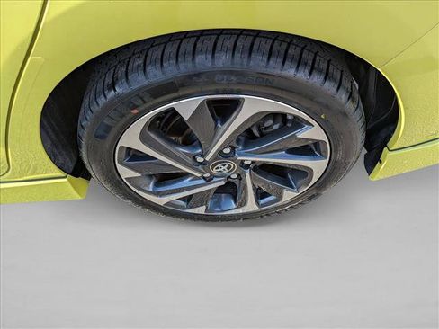 Used 2017 Toyota Corolla iM image 21