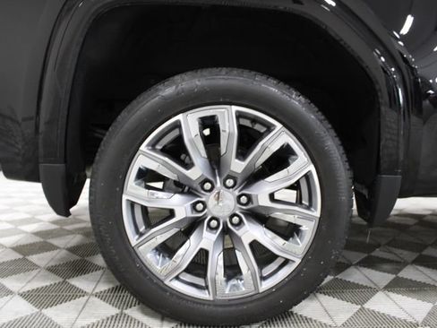Used 2025 GMC Sierra 1500 Denali w/ Denali Reserve Package AWD/4WD image 48