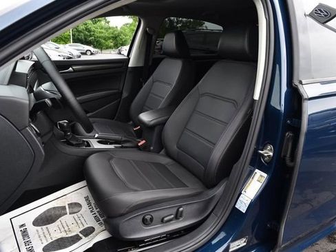Certified 2020 Volkswagen Passat 2.0T R-Line FWD image 20