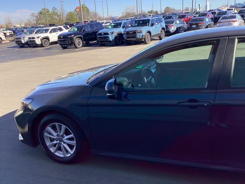 Certified 2025 Toyota Camry LE image 6