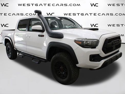 Used 2019 Toyota Tacoma TRD Pro image 2