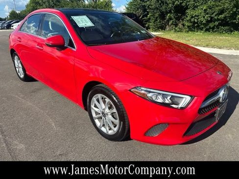 Used 2019 Mercedes-Benz A 220 4MATIC image 3