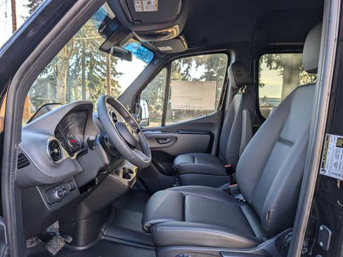 New 2025 Mercedes-Benz Sprinter 2500 image 22