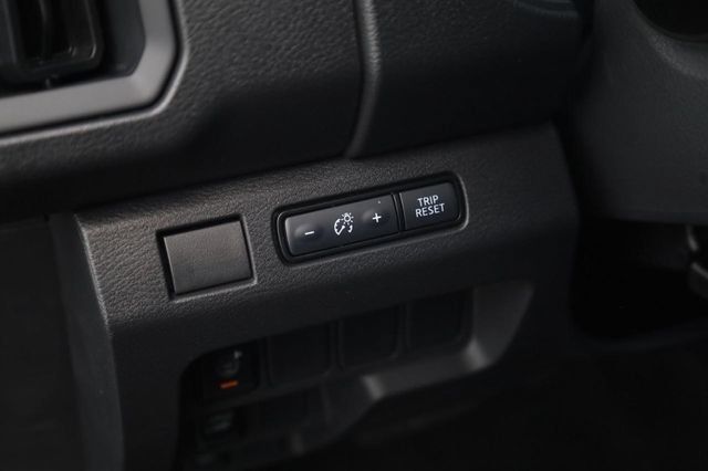 New 2026 Nissan Frontier 2WD Crew Cab image 12