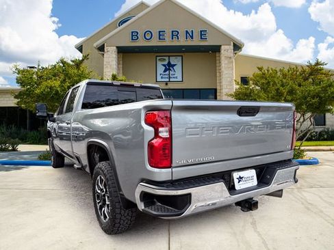 Used 2024 Chevrolet Silverado 3500 LT w/ Convenience Package AWD/4WD image 3