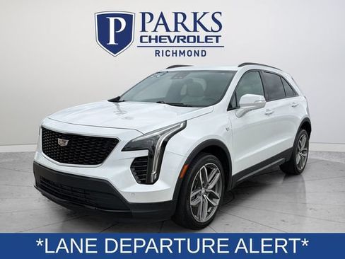 Certified 2023 Cadillac XT4 Sport FWD image 3