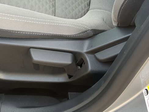 Used 2022 Ford Escape SE w/ Cold Weather Package image 20