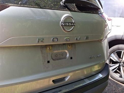 Certified 2022 Nissan Rogue SV w/ SV Premium Package image 38