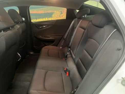 Used 2023 Chevrolet Malibu LT image 47