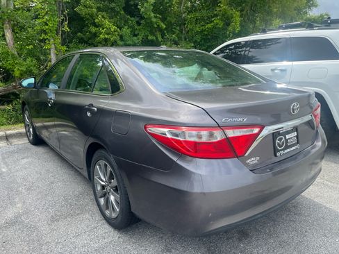 Used 2016 Toyota Camry XLE FWD image 4