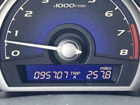 Used 2010 Honda Civic LX image 30