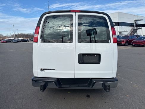 Used 2023 Chevrolet Express 2500 Work Van w/ Driver Convenience Package image 4
