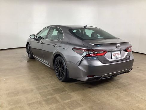 Used 2023 Toyota Camry SE AWD/4WD image 7