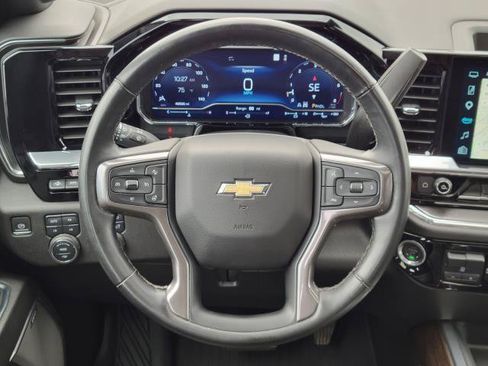 Used 2025 Chevrolet Silverado 2500 High Country w/ High Country Premium Package AWD/4WD image 30
