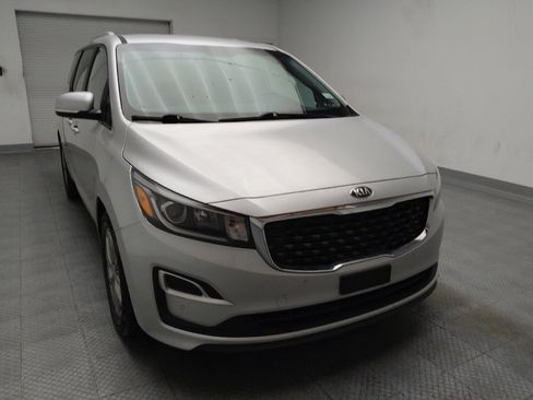 Used 2019 Kia Sedona EX FWD image 14
