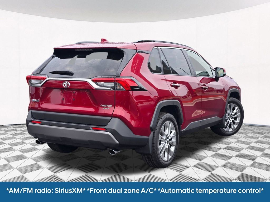 Used 2020 Toyota RAV4 Limited AWD/4WD image 18