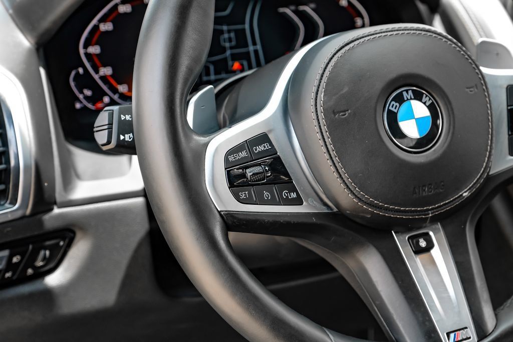 Used 2019 BMW M850i xDrive Coupe w/ Driving Assistance Package AWD/4WD image 14