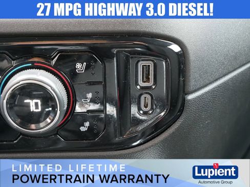 Used 2023 Chevrolet Silverado 1500 LTZ w/ LTZ Convenience Package II AWD/4WD image 26