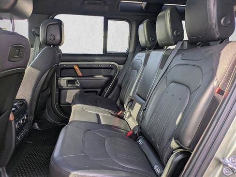 Used 2020 Land Rover Defender 110 X image 21