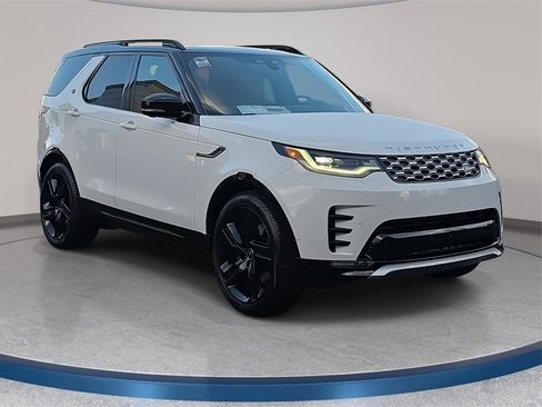 New 2026 Land Rover Discovery Limited Edition image 3