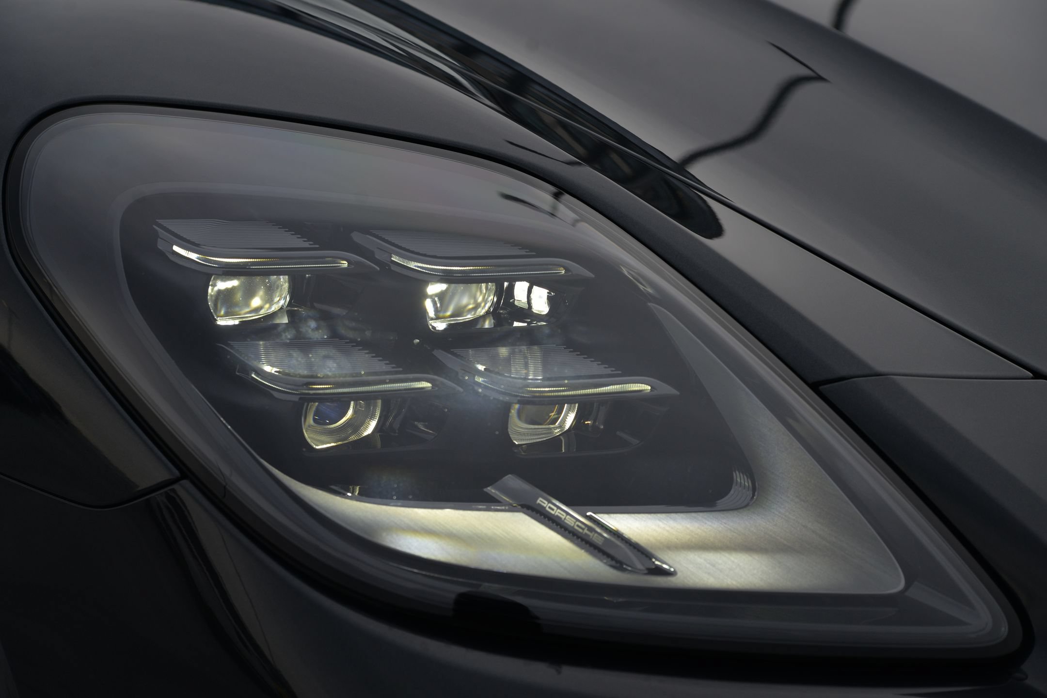 Certified 2026 Porsche Panamera 4 AWD/4WD image 12
