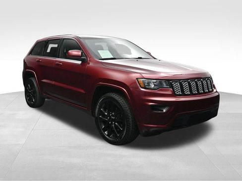 Used 2021 Jeep Grand Cherokee Laredo X AWD/4WD image 7