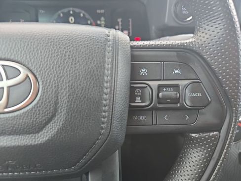 Used 2025 Toyota Tacoma SR5 image 17