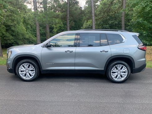 Used 2026 GMC Acadia Elevation w/ Elevation Premium Package FWD image 5