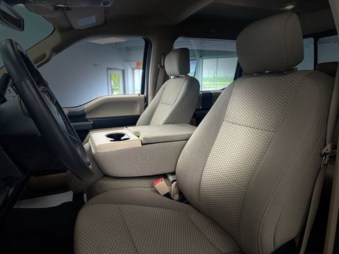 Used 2019 Ford F150 XLT w/ Equipment Group 302A Luxury AWD/4WD image 13