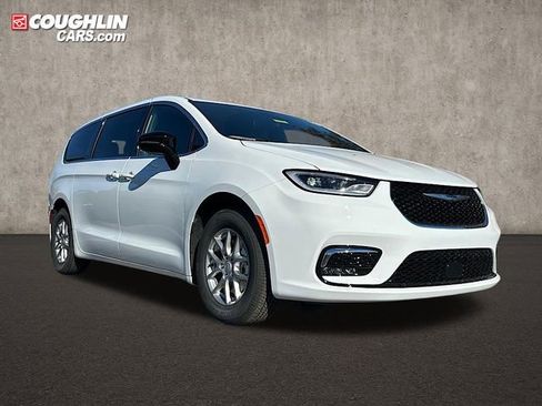 New 2026 Chrysler Pacifica Select image 1