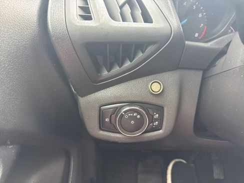 Used 2017 Ford Transit Connect XLT FWD image 25
