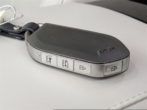 Certified 2024 Kia Telluride EX w/ EX Captain's Chair Package image 41