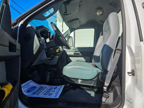 Used 2023 Ford F650 2WD Regular Cab Super Duty image 6