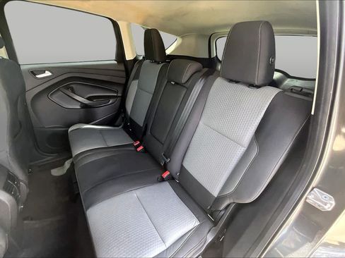 Used 2017 Ford Escape SE FWD image 19