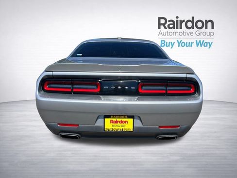 Used 2018 Dodge Challenger SXT RWD image 6