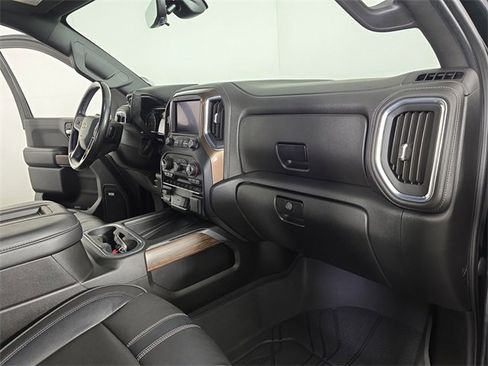 Used 2021 Chevrolet Silverado 1500 High Country w/ Technology Package image 23