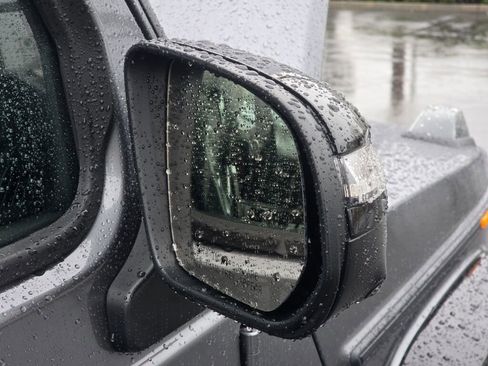 Used 2025 Mercedes-Benz G 63 AMG 4MATIC image 27