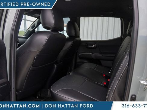 Used 2023 Toyota Tacoma TRD Sport w/ Technology Package AWD/4WD image 18