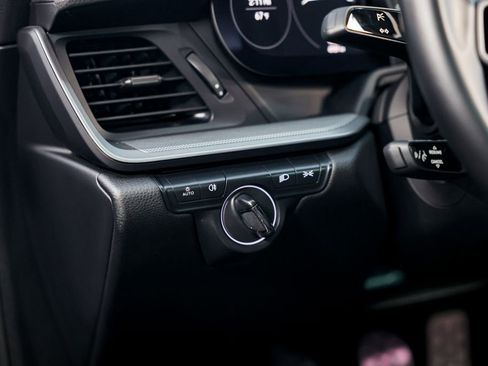 Used 2022 Porsche 911 Targa 4S AWD/4WD image 11