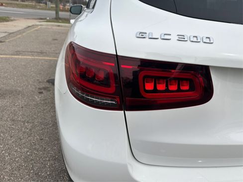 Used 2020 Mercedes-Benz GLC 300 image 37