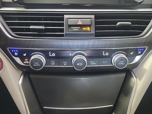 Certified 2021 Honda Accord Touring image 30