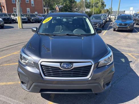 Used 2019 Subaru Forester Premium w/ All-Weather Package image 2