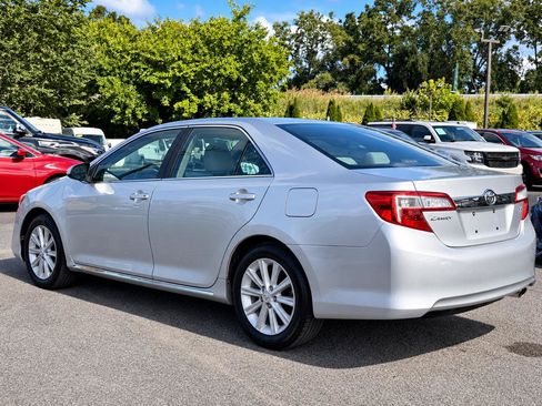 Used 2012 Toyota Camry XLE FWD image 7