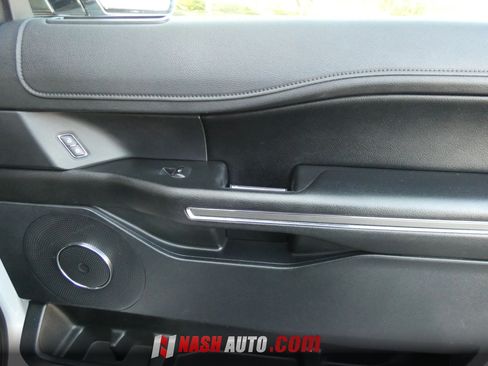 Used 2020 Ford Expedition Max XLT w/ Equipment Group 202A RWD image 38