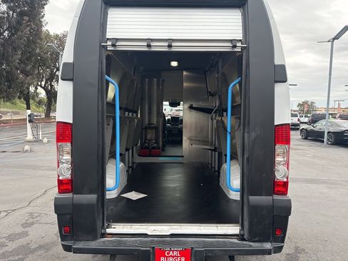 Used 2024 RAM ProMaster 3500 w/ Delivery Van Package image 7