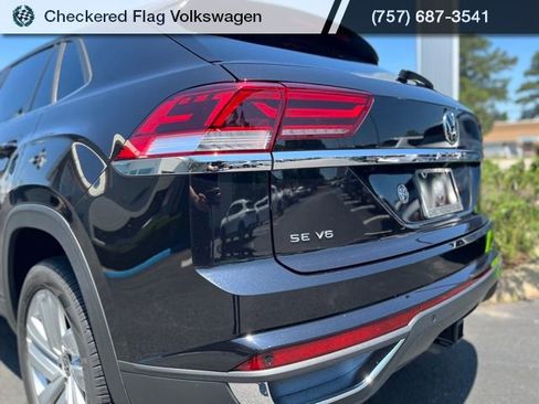 Used 2022 Volkswagen Atlas Cross Sport SE FWD image 9
